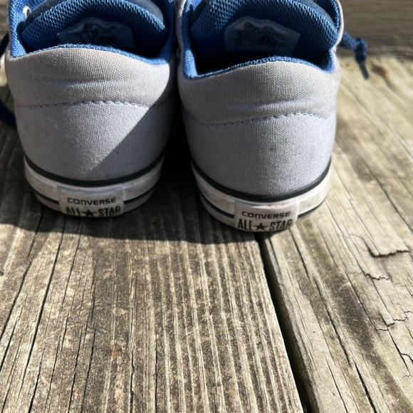 Converse - Picture 2 of 3